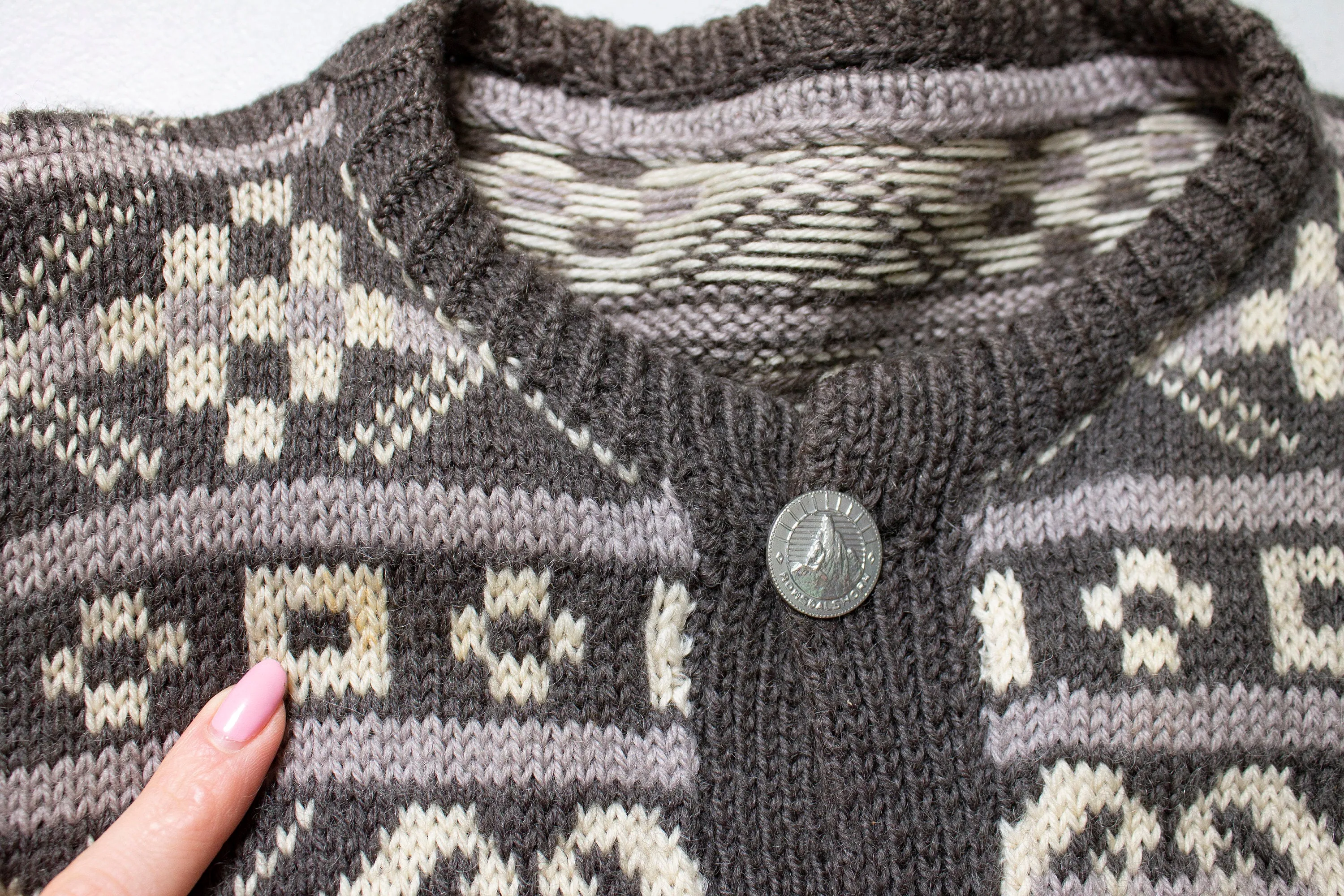 1960s Norwegian Sweater Wool Knit Cardigan L