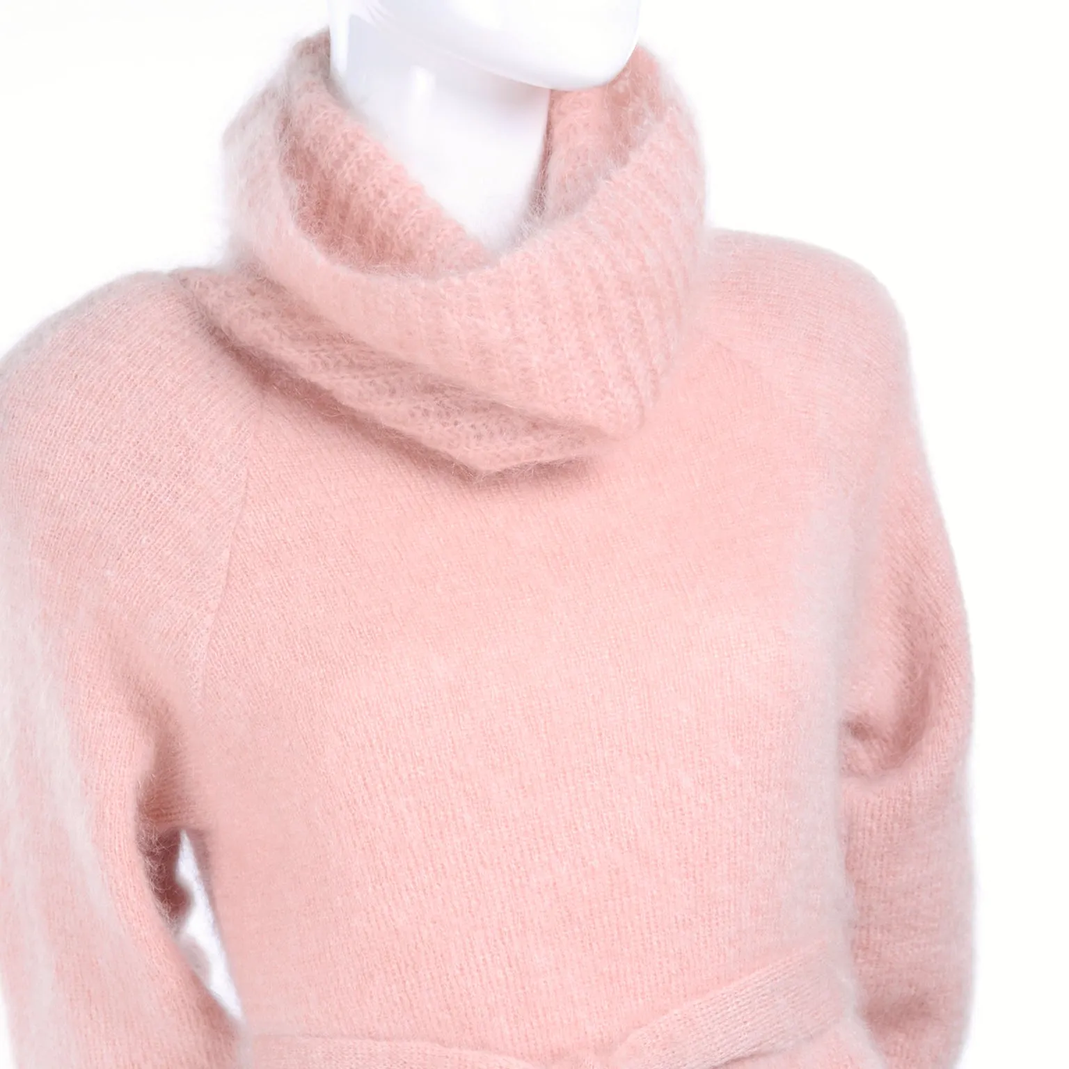 1970s Anne Klein Pink Mohair Vintage Sweater w/ Turtleneck & Tie