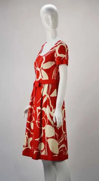 1970s Mollie Parnis Red and Bone Print Cotton Dress