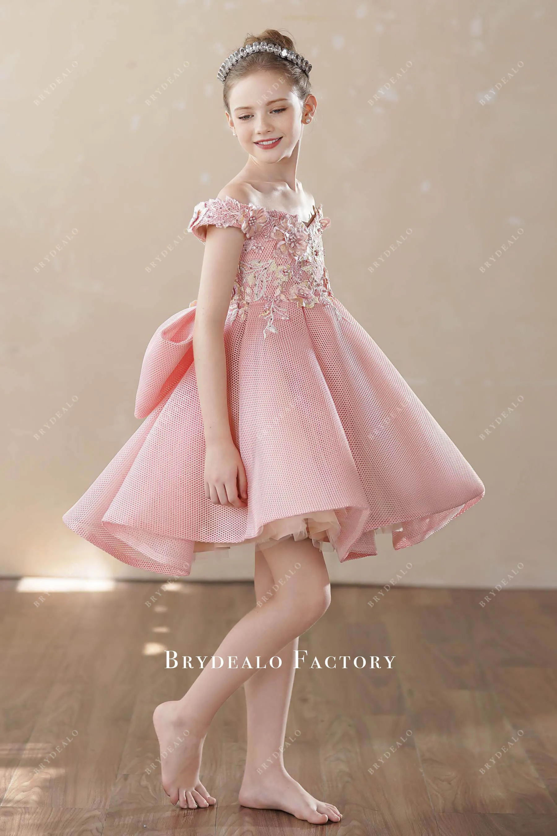 Adorable Large Bowknot Back Tea-Length Flower Girl Dress