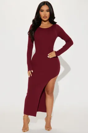 Adrianna Sweater Midi Dress - Wine