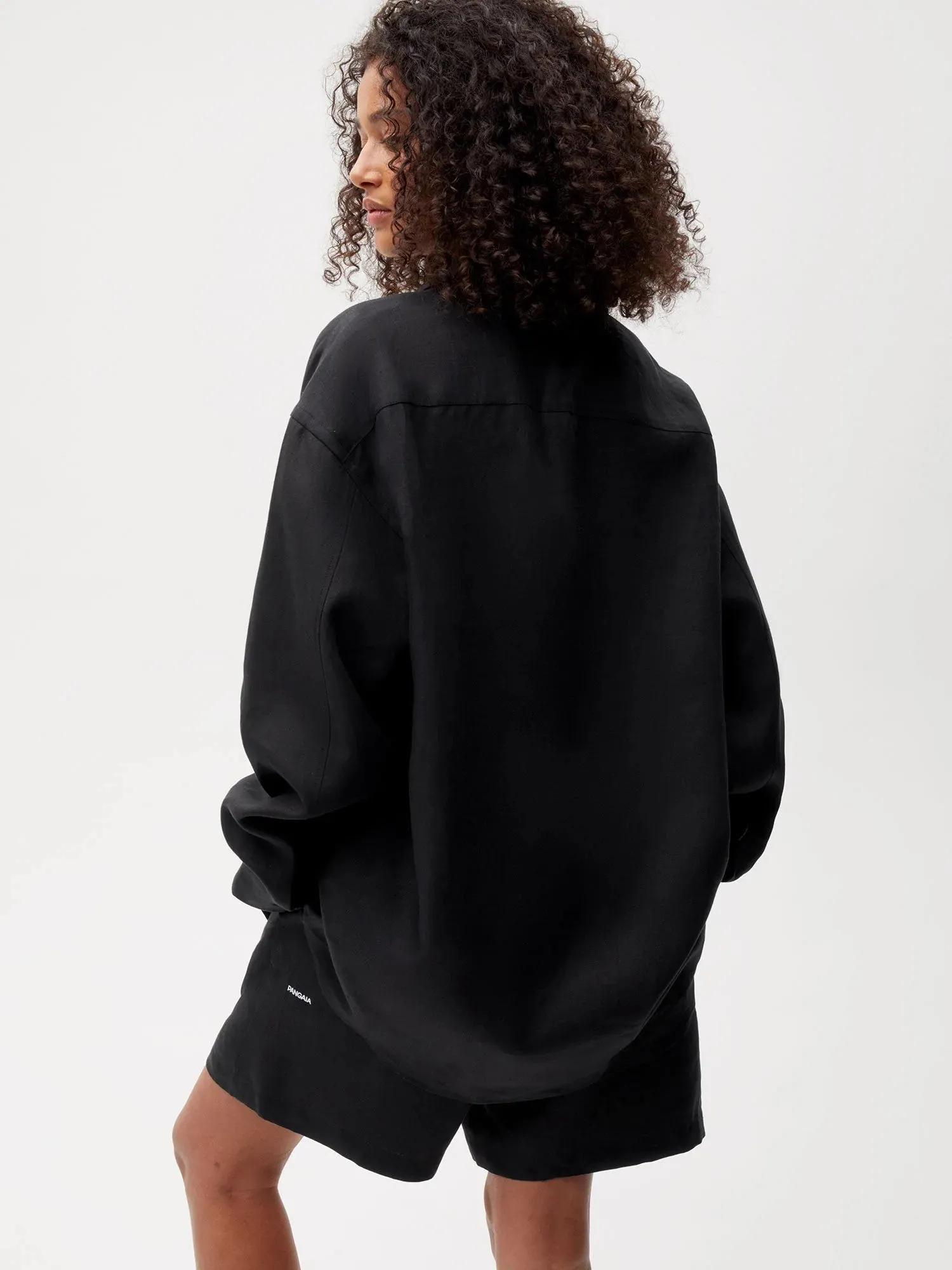 Aloe Linen Collared Long Sleeve Shirt—black