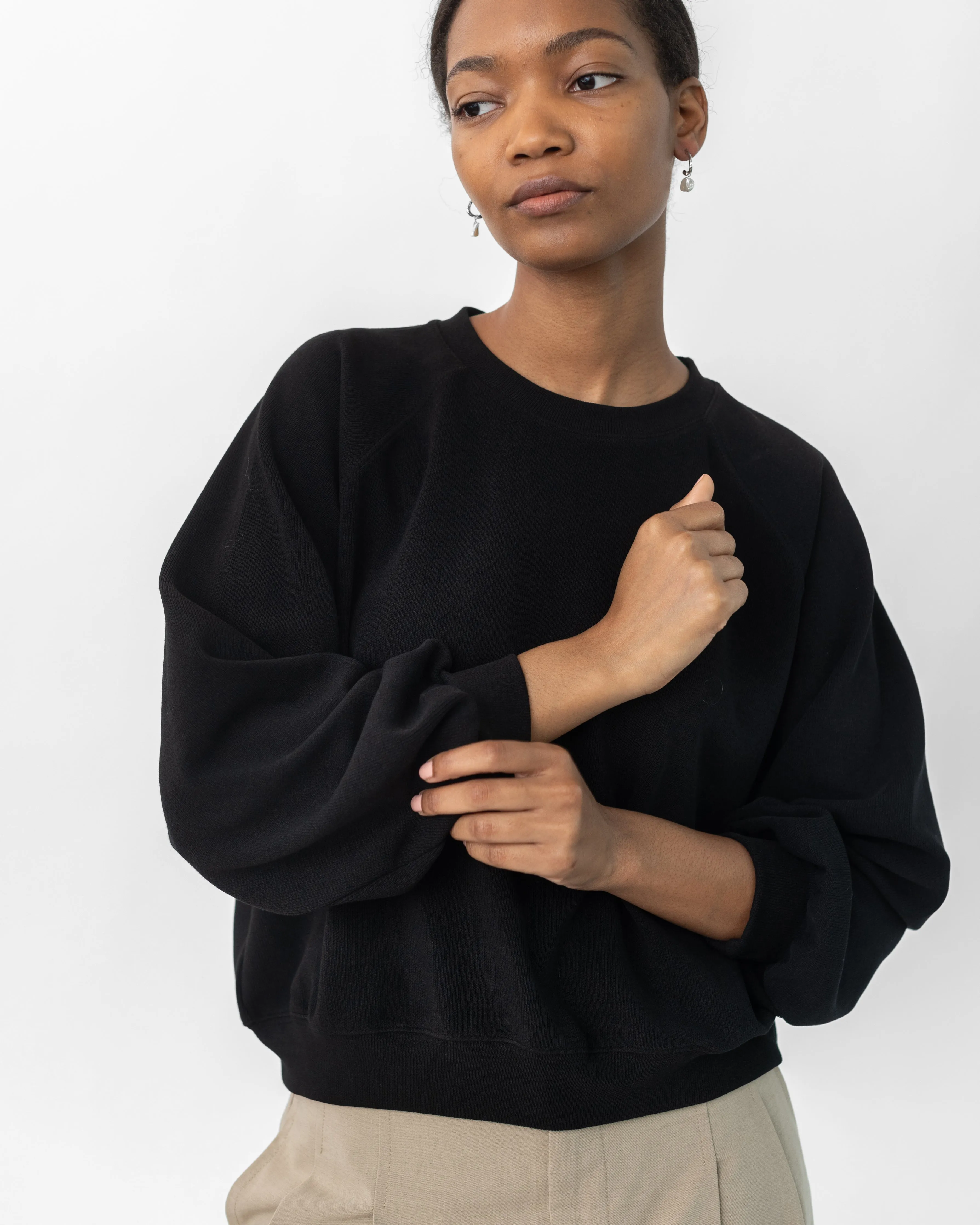 Black Raglan Sleeve Sweatshirt