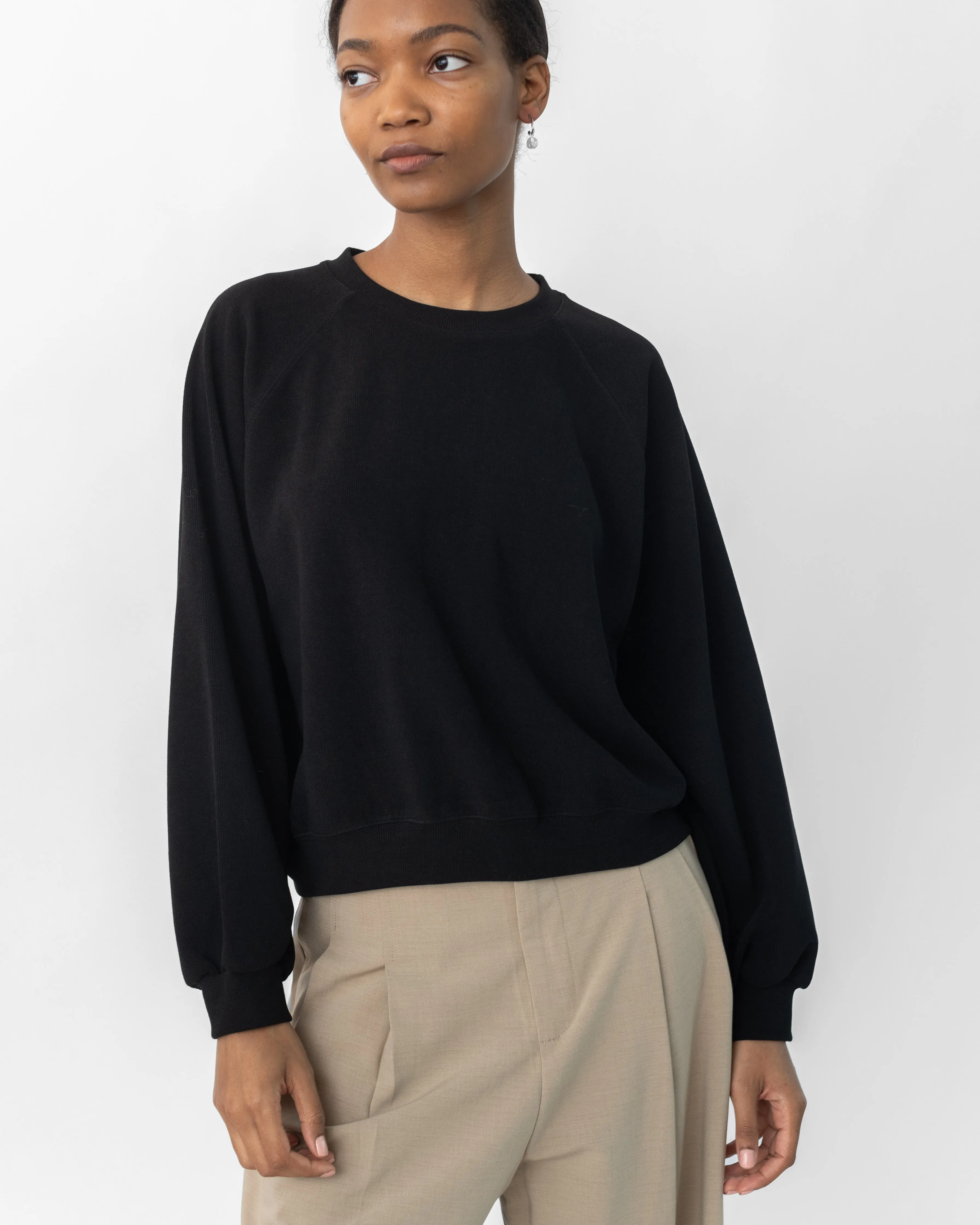 Black Raglan Sleeve Sweatshirt