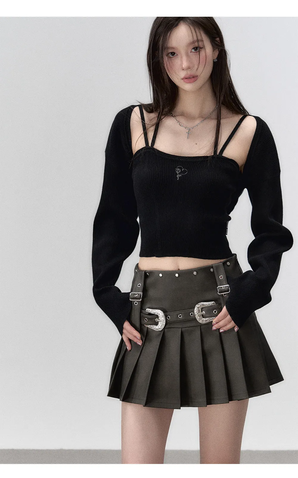 Brown Metallic Belt & Pleated Skirt