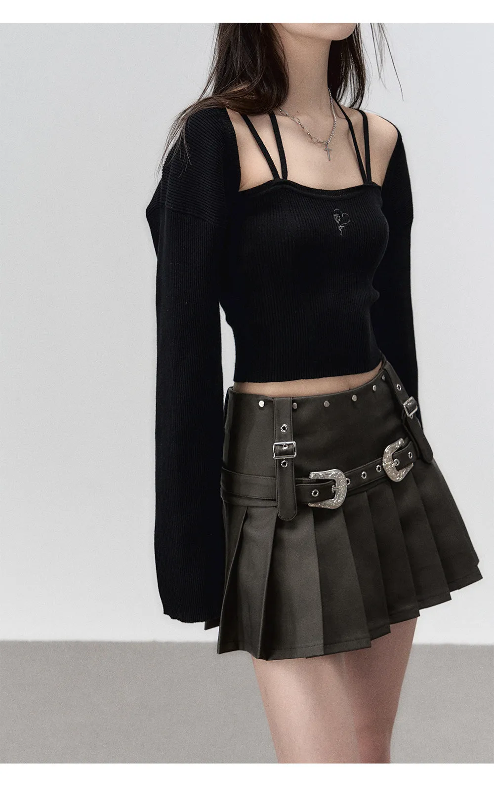 Brown Metallic Belt & Pleated Skirt