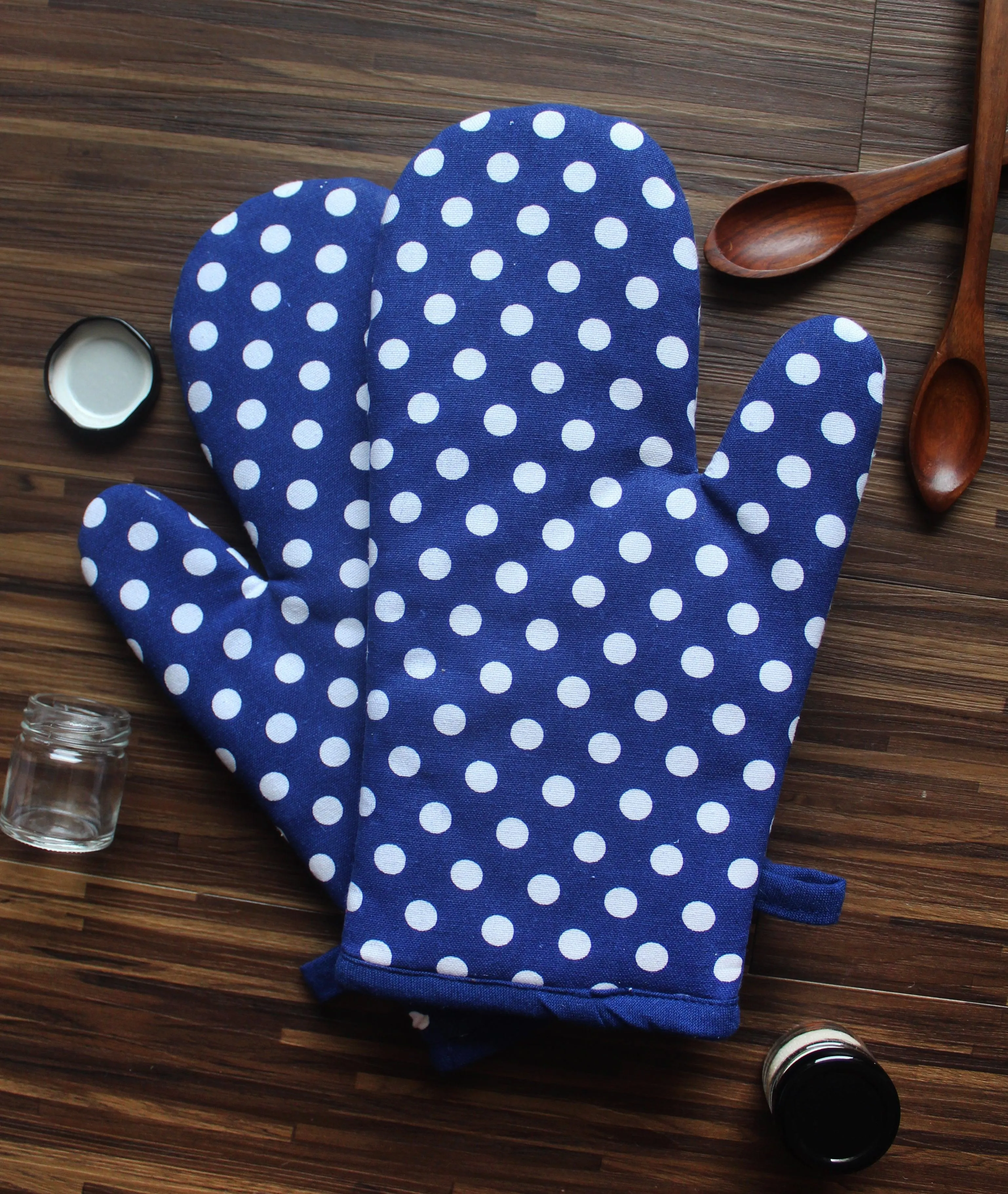 Cotton Blue Polka Dot Oven Gloves Pack Of 2