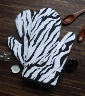 Cotton White Tiger Stripe Oven Gloves Pack Of 2