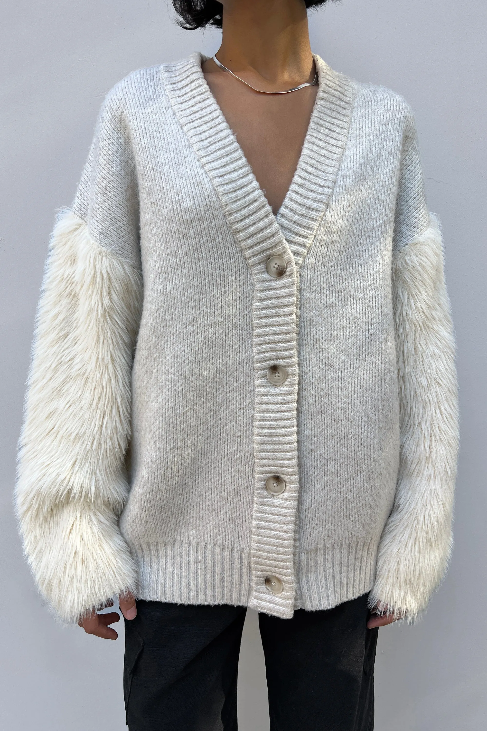 FUZZY SLEEVE CARDIGAN