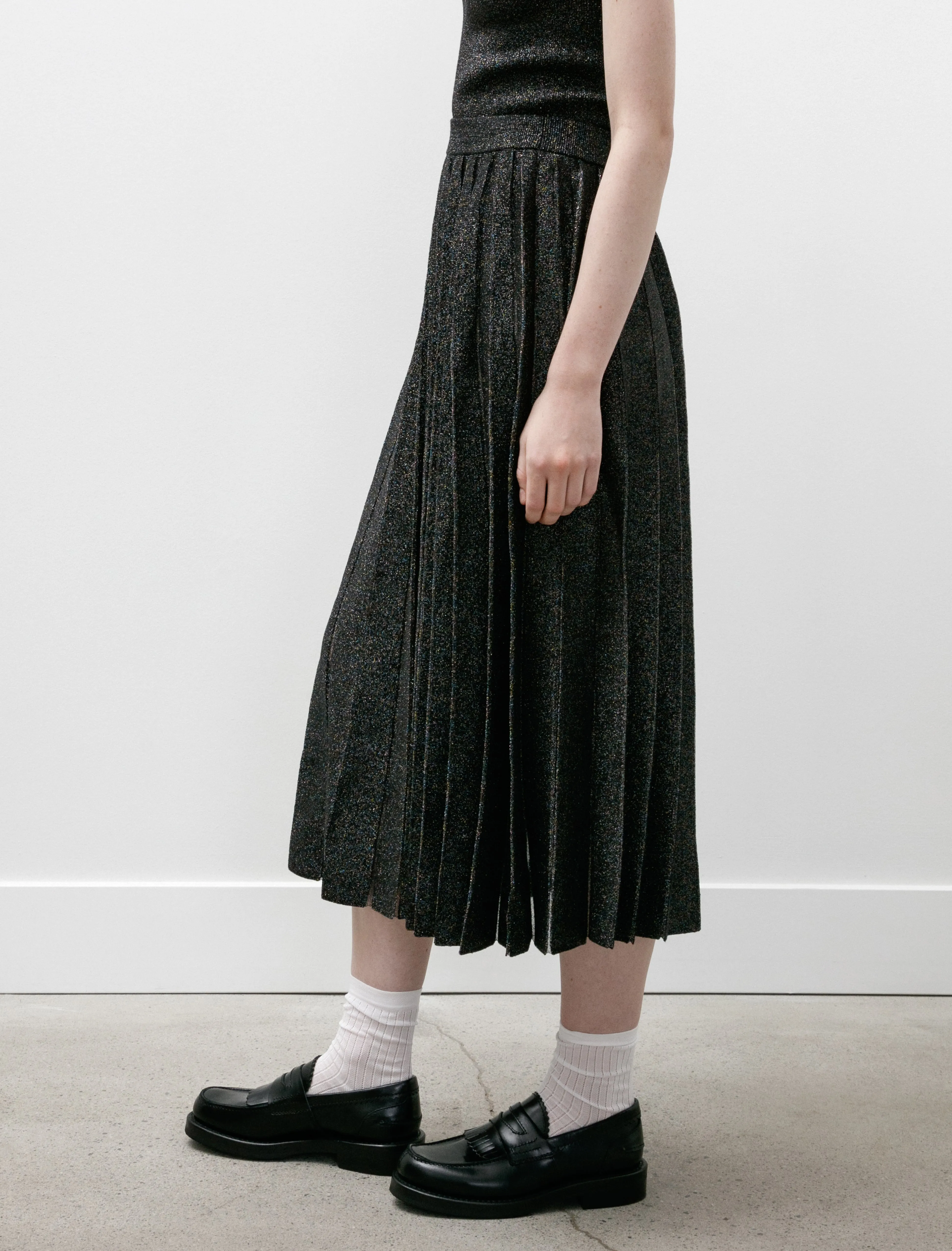 Glitter Pleated Knit Skirt Black