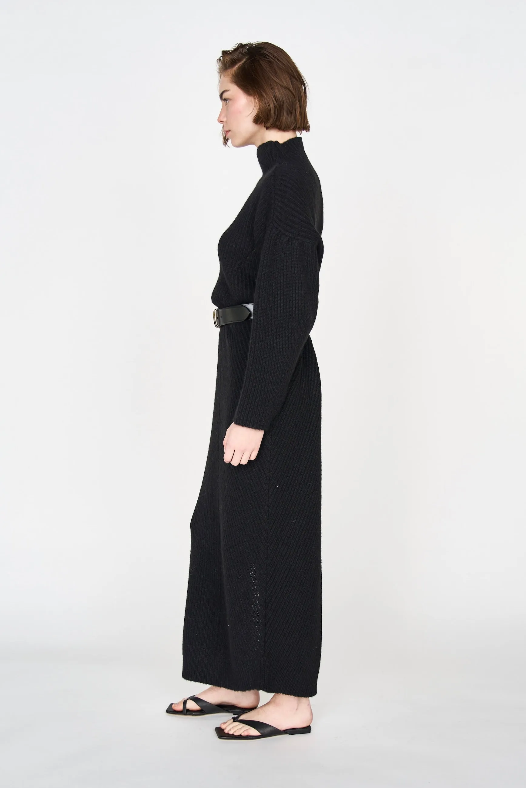 Pichu Pichu Sweater Dress in Black