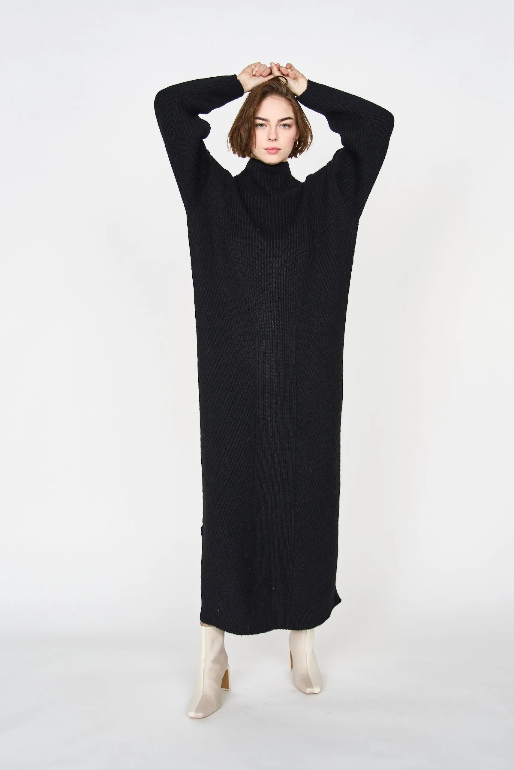 Pichu Pichu Sweater Dress in Black